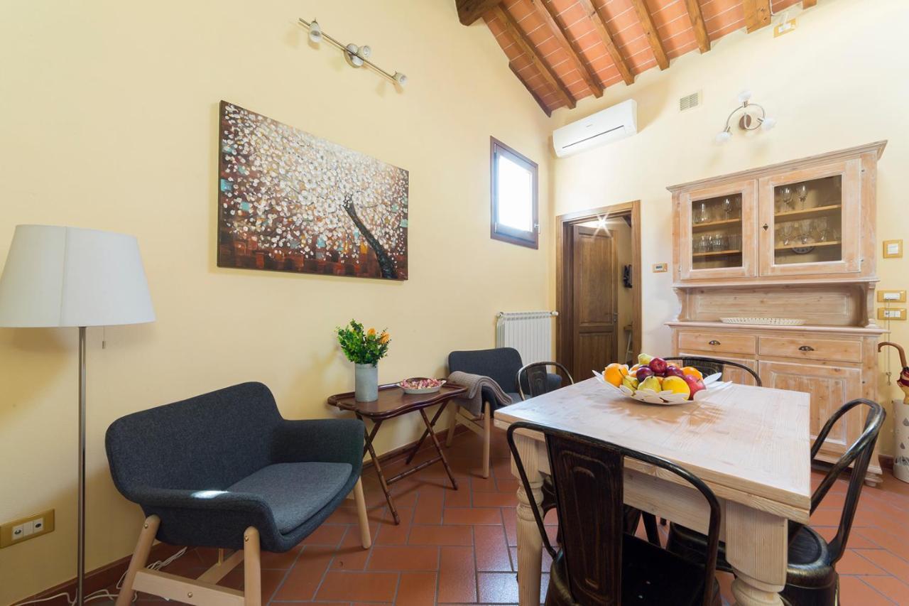 Mercato 2 Bedrooms Appartamento *